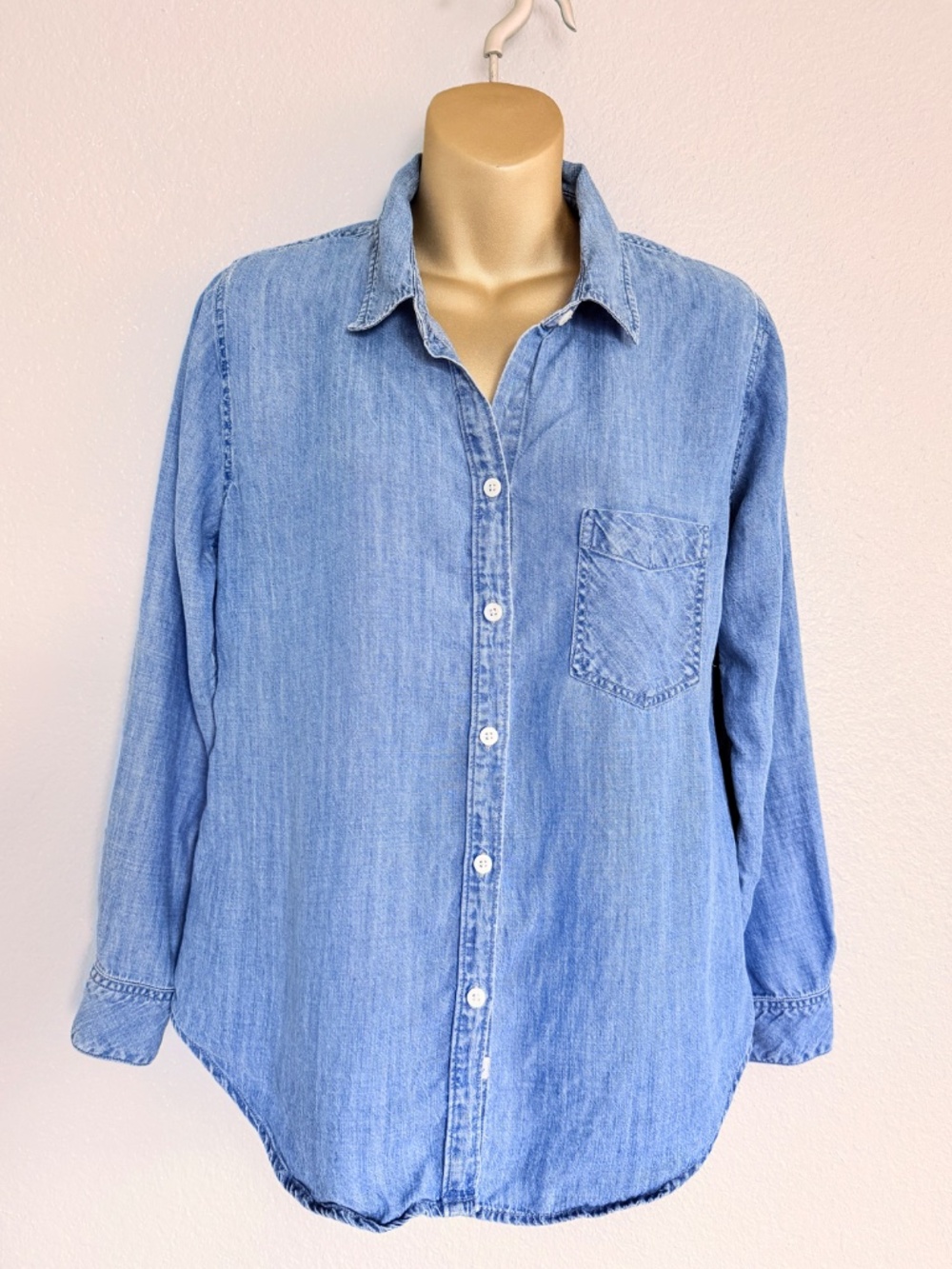 Rails Ingrid Indigo Tencel Lyocell Chambray Long Sleeve Button Down Shirt Sz S
